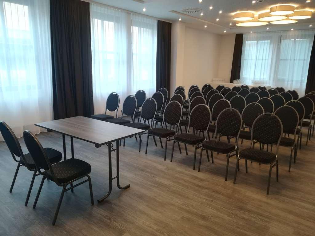 Airporthotel Berlin-adlershof Hotel Berlin