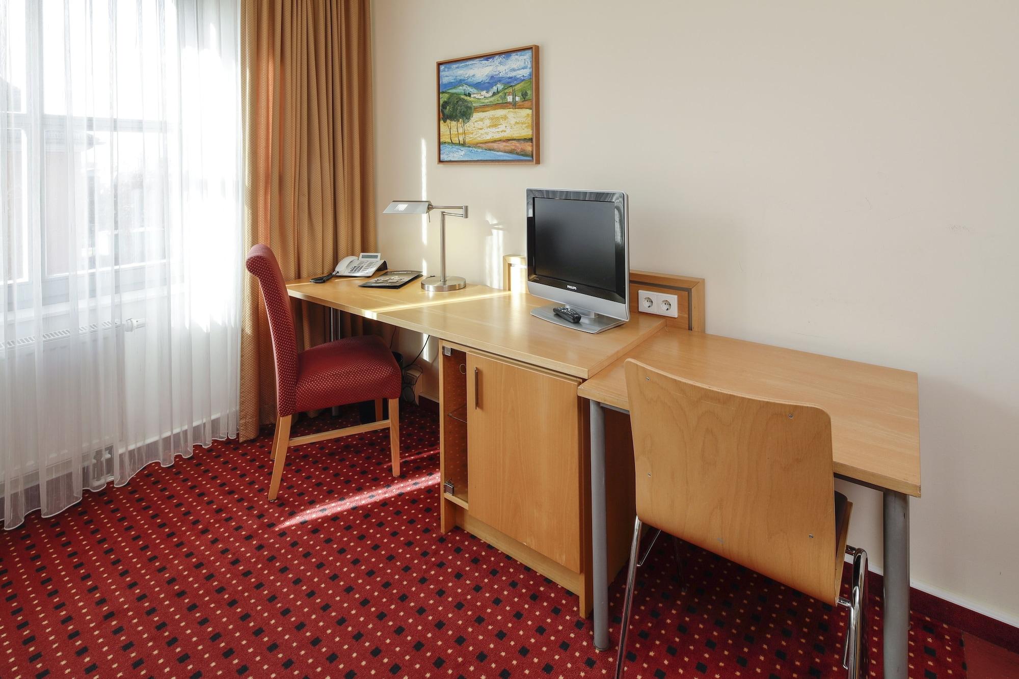 Airporthotel Berlin-adlershof Hotel Berlin